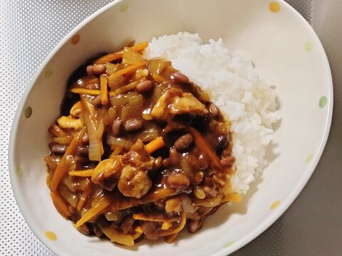 【豆カレー】小豆とチキンの野菜カレー